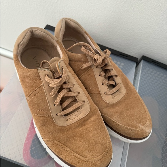 Vionic Men’s Fresh Tanner - Picture 3 of 4